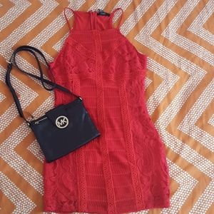 Red sleveless party dress